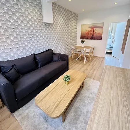 66 Grands Champs Appartement *